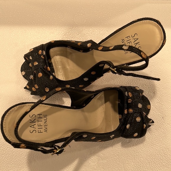 Saks fifth avenue heels - Picture 3 of 4